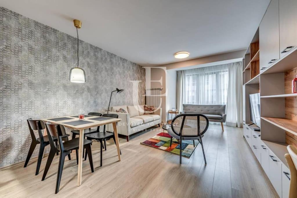 New York: A Spacious Modern Apartment With Parking Sofia Exterior foto